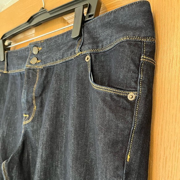 Lands End Mid Rise Wide Leg Dark Wash Jeans - Picture 4 of 10